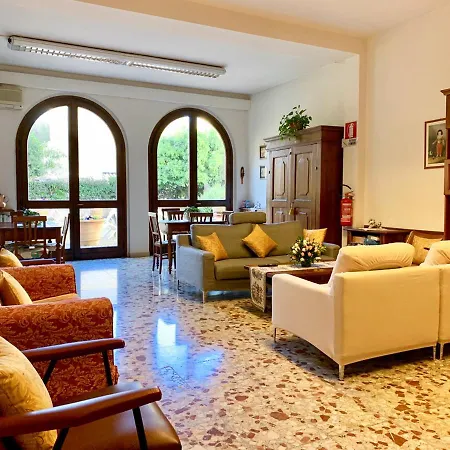 Casa per Ferie Regina Santo Rosario-3